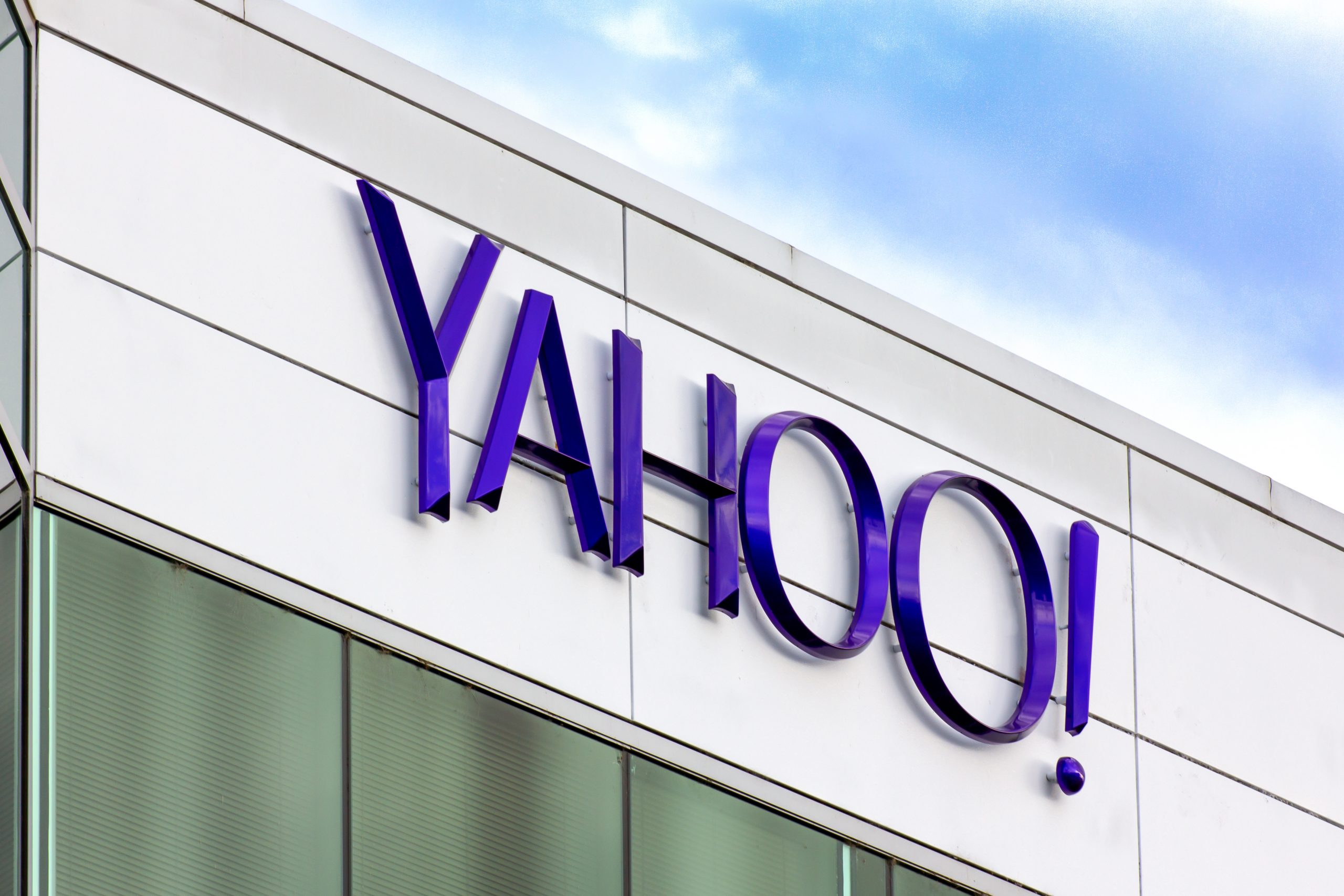 YAHOO