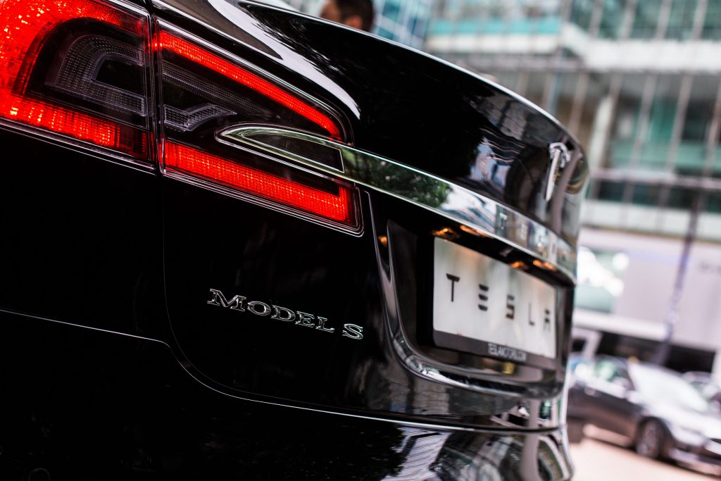 tesla, model s