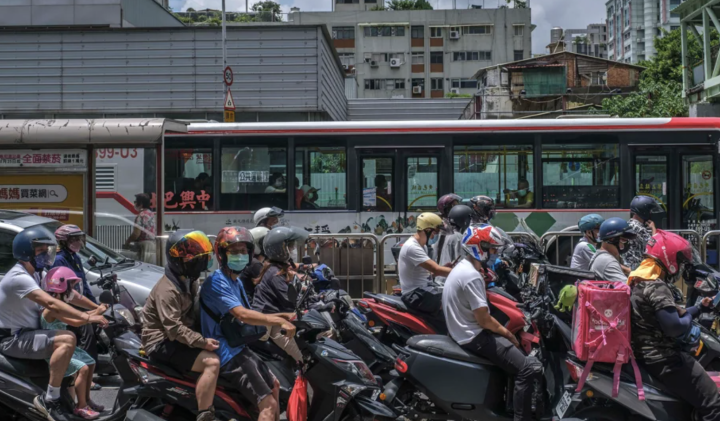 科技執法爭議多，行人地獄有解嗎？這些國家交安靠 AI 鏡頭，目標做到交通零傷亡！
