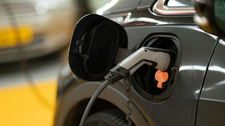 電動車、電池、安全、失效