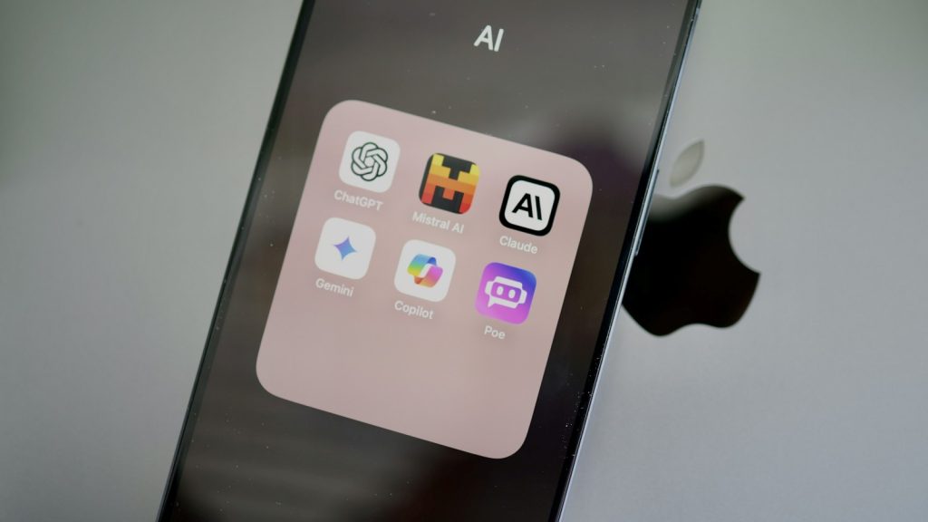 如何讓 AI 準確回答問題?提示工程師教學「要把 AI 當小孩」