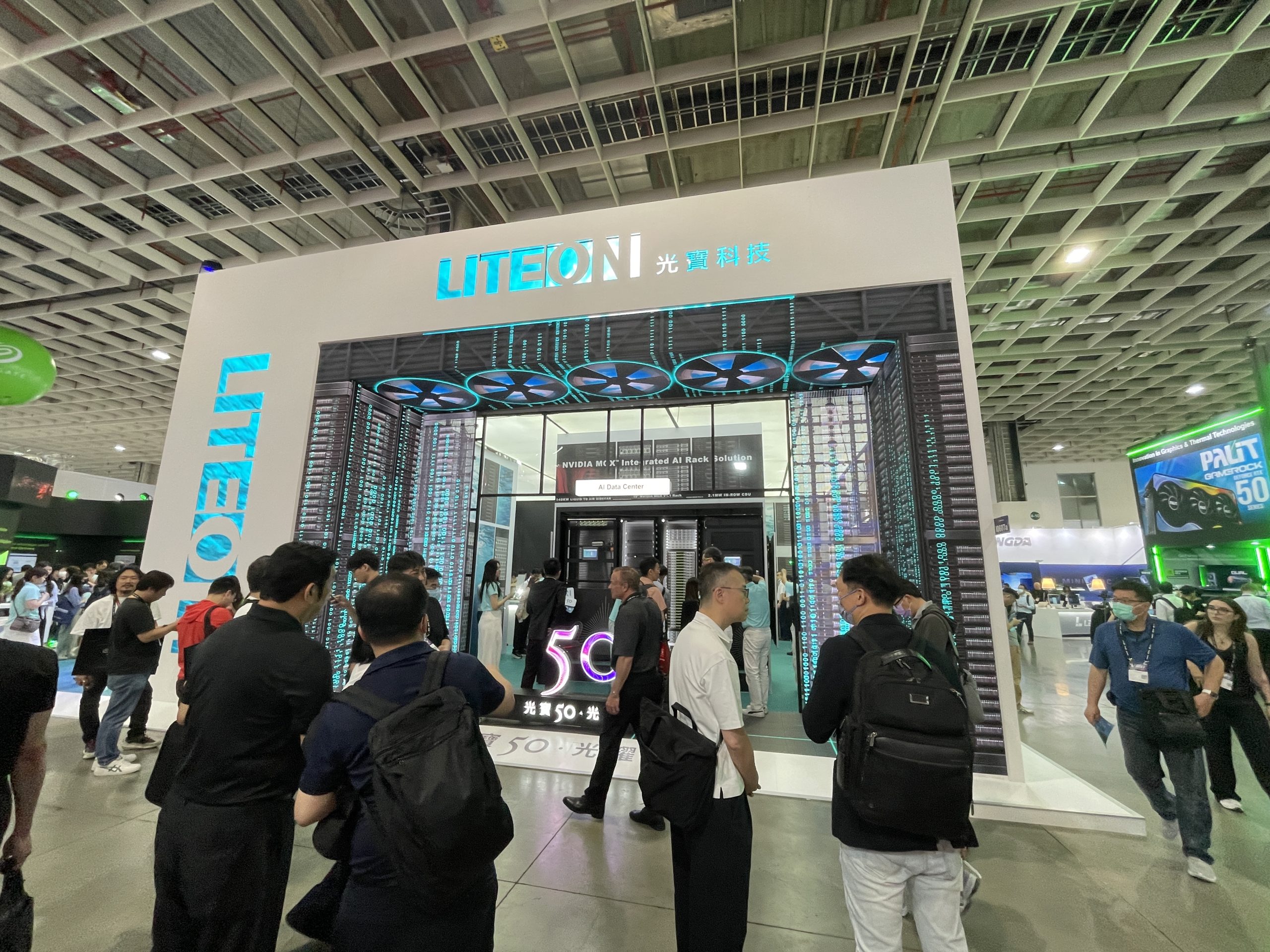 COMPUTEX 2025 新增「AI 服務技術區」，匯聚光寶、微星、英特爾、英濟等大廠展示創新應用
