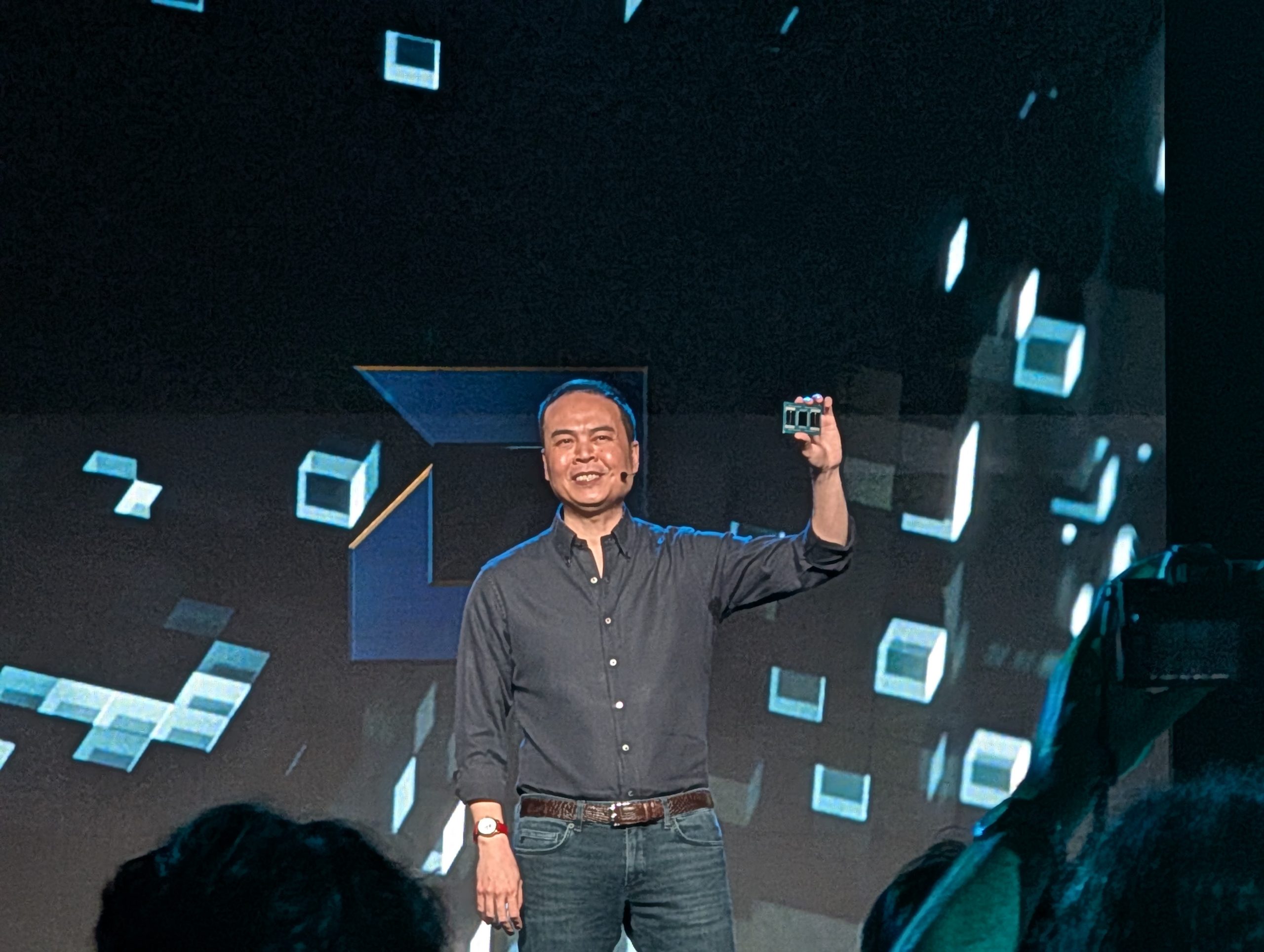 AMD 三大新品 COMPUTEX 亮相，瞄準遊戲、AI PC、工作站