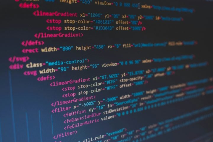 速度快 5 倍、成本省 70%！加拿大航空、QAD 如何用 AWS Transform 快速升級舊代碼、消滅技術債？