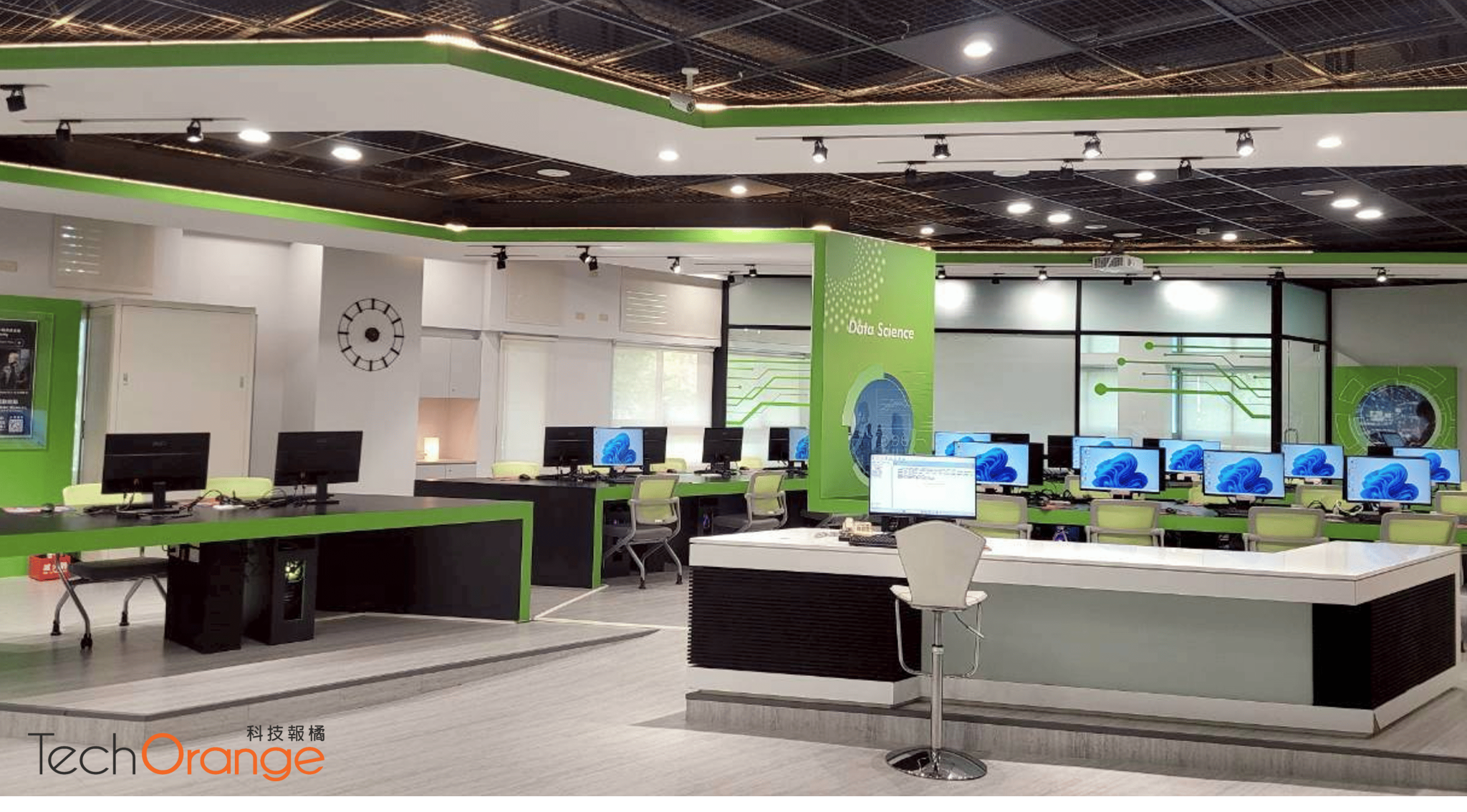 東吳大學攜手 NVIDIA 利用 AI 與 XR 實境技術，打造跨域智慧學習基地 | TechOrange 科技報橘