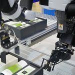 打造「自主型工廠」不是投入 AI 機器人就合格，混合式空間、人類洞察力缺一不可