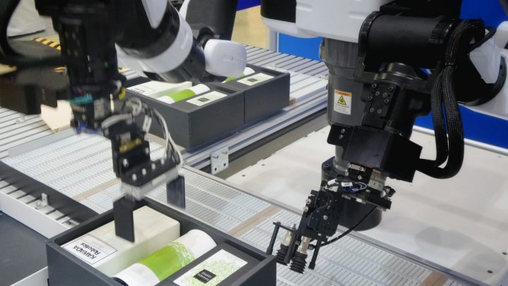 打造「自主型工廠」不是投入 AI 機器人就夠,混合式空間、人類洞察力缺一不可
