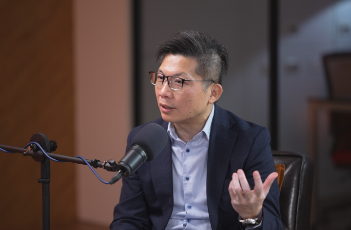 AI 算力競賽下一個瓶頸是電力:台達電源及系統事業群副總經理鄭謝雄解析 800 VDC 架構、液冷與數位孿生如何重構資料中心?