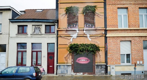 1203-crying house