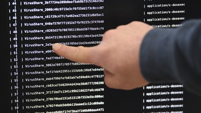 電腦病毒危害。美國公開指責北韓,要為 WannaCry 勒索病毒負全責。(圖:AFP)