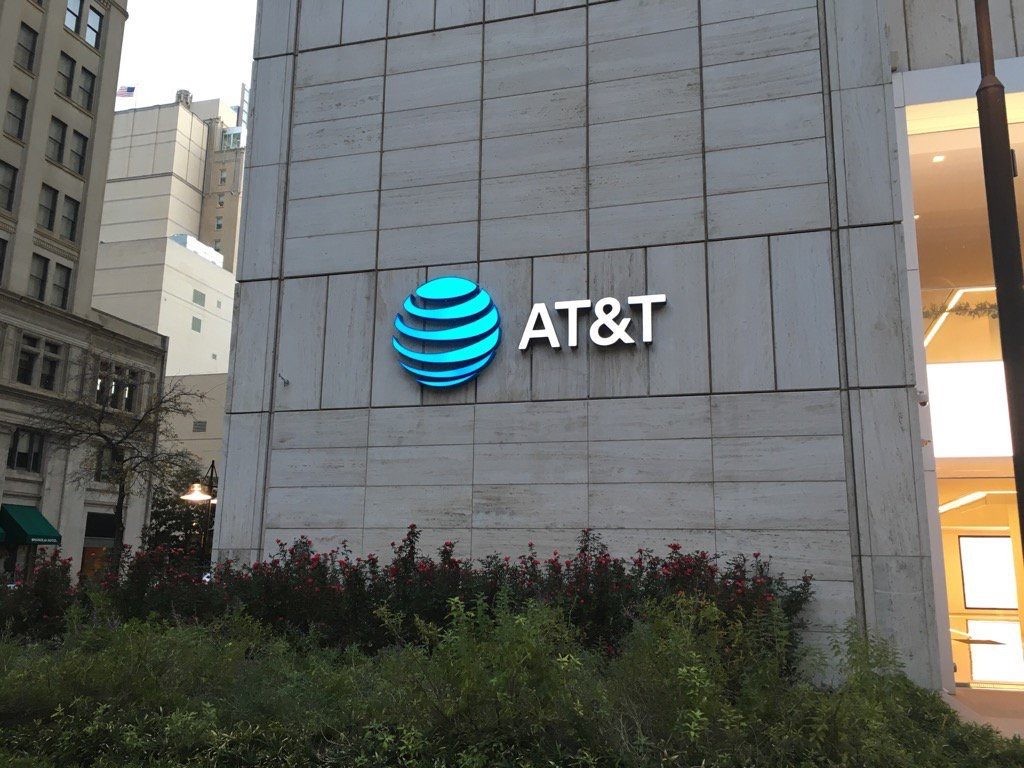 美國 AT&T 傳出與 NSA 有過於密切的合作，監控網路數據。