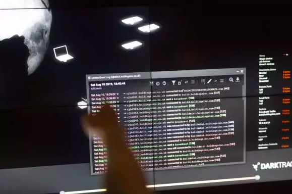 Darktrace的人工智慧對抗快速變化的勒索軟體病毒。「網路人工智慧」在幾秒鐘內決定做出何種應對，並被用於保護雲端運算環境、電子郵件系統和物聯網。